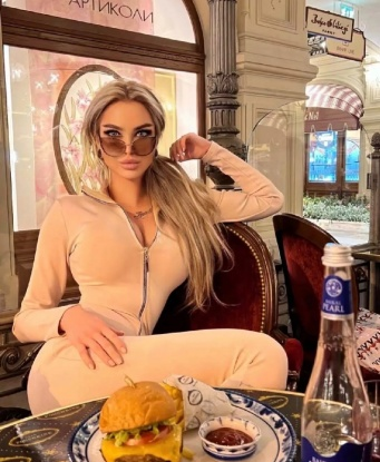 Яна, 24 года, 3 размер груди